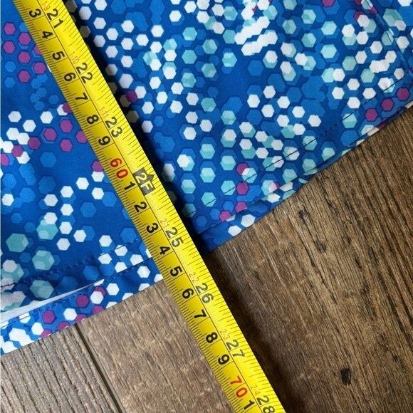 NEW Barco One Scrub Top Blue/Turquoise/Purple Women's Size XS - Picture 8 of 12